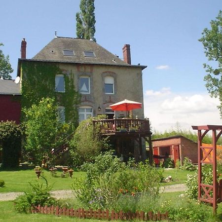 La Chaussee D'Olivet En Mayenne Acomodação com café da manhã Exterior foto